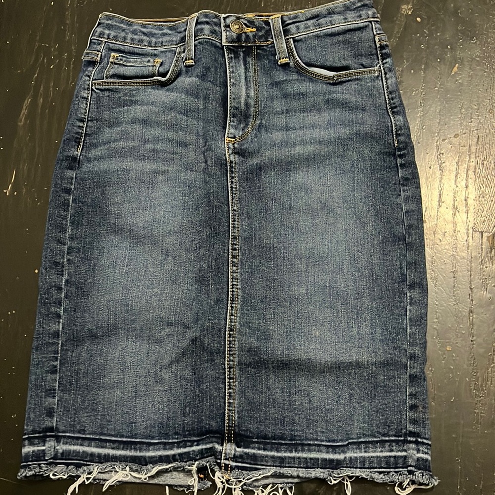 Denim skirt